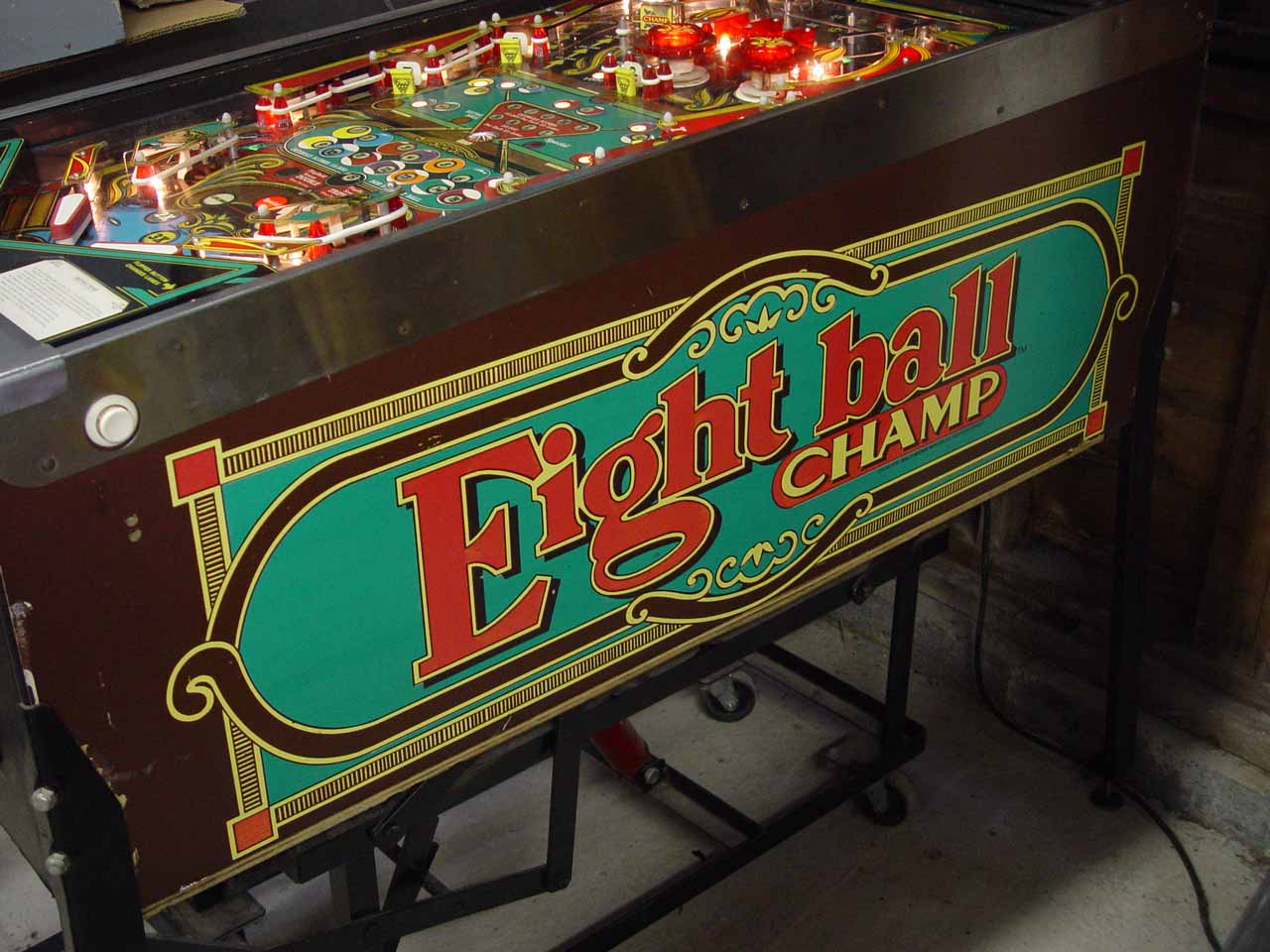 Eightballchamp7.JPG (140598 bytes)